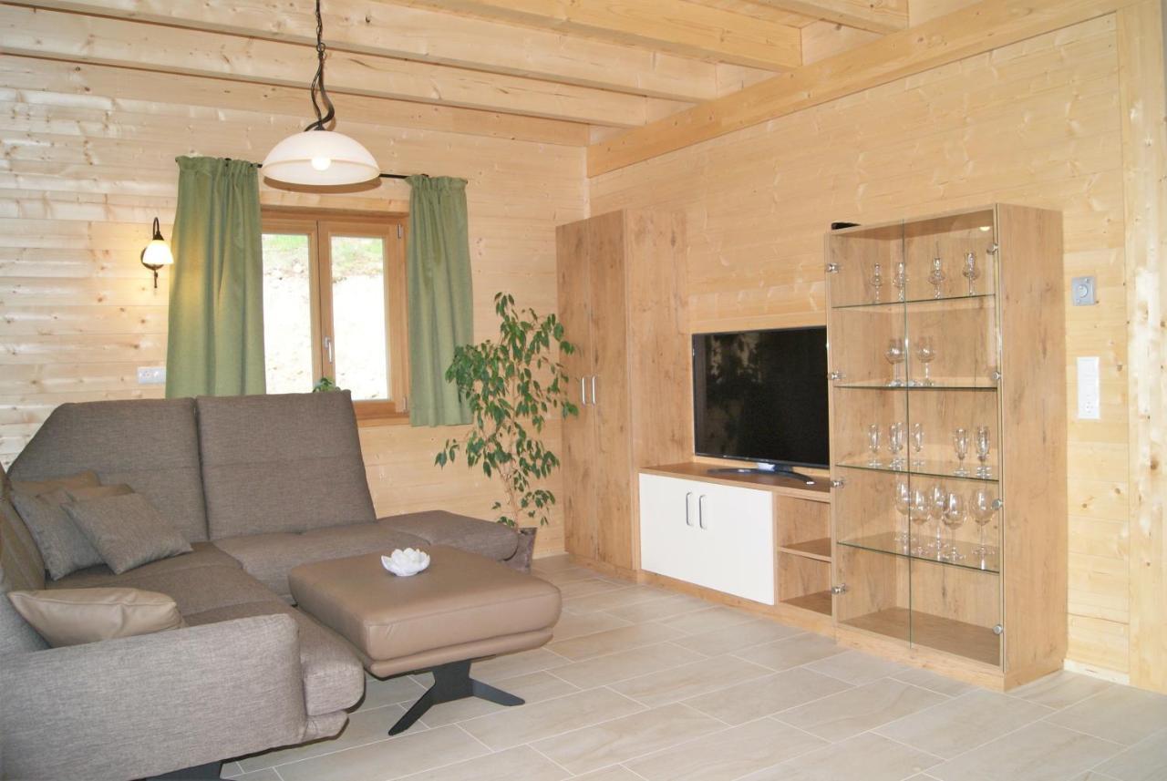 Bergchalet Am Waldrand - Pool, Sauna & Kamin Pollauberg Exterior photo