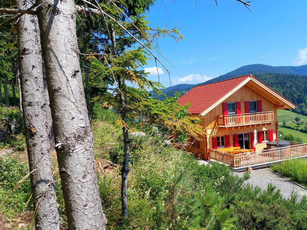 Bergchalet Am Waldrand - Pool, Sauna & Kamin Pollauberg Exterior photo